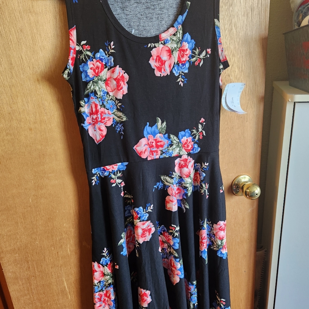 Lularoe med Niki tank dress.